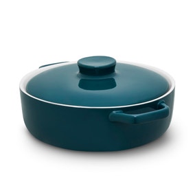 Barbary and Oak Stoneware Nattura Shallow Casserole Dish 23.5cm