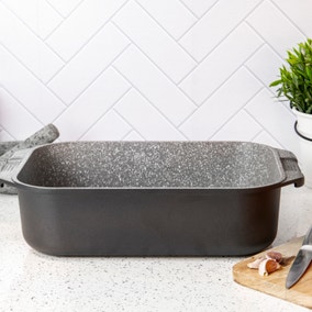 MasterClass Non-Stick Aluminium Roasting Pan, 34cm MasterClass Non-Stick Aluminium Roasting Pan, 34cm