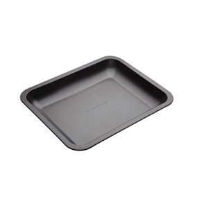 MasterClass Non Stick Sloped Medium Roasting Pan MasterClass Non Stick Sloped Medium Roasting Pan