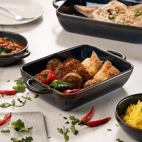 Stoneware Rectangle Roaster Stoneware Rectangle Roaster